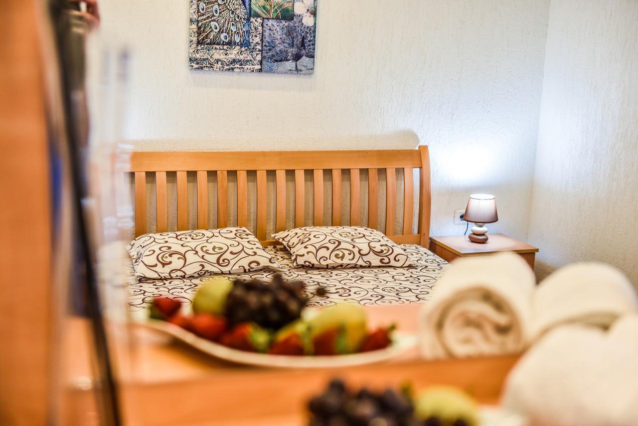 Hotel Ajana Улцин Екстериор снимка
