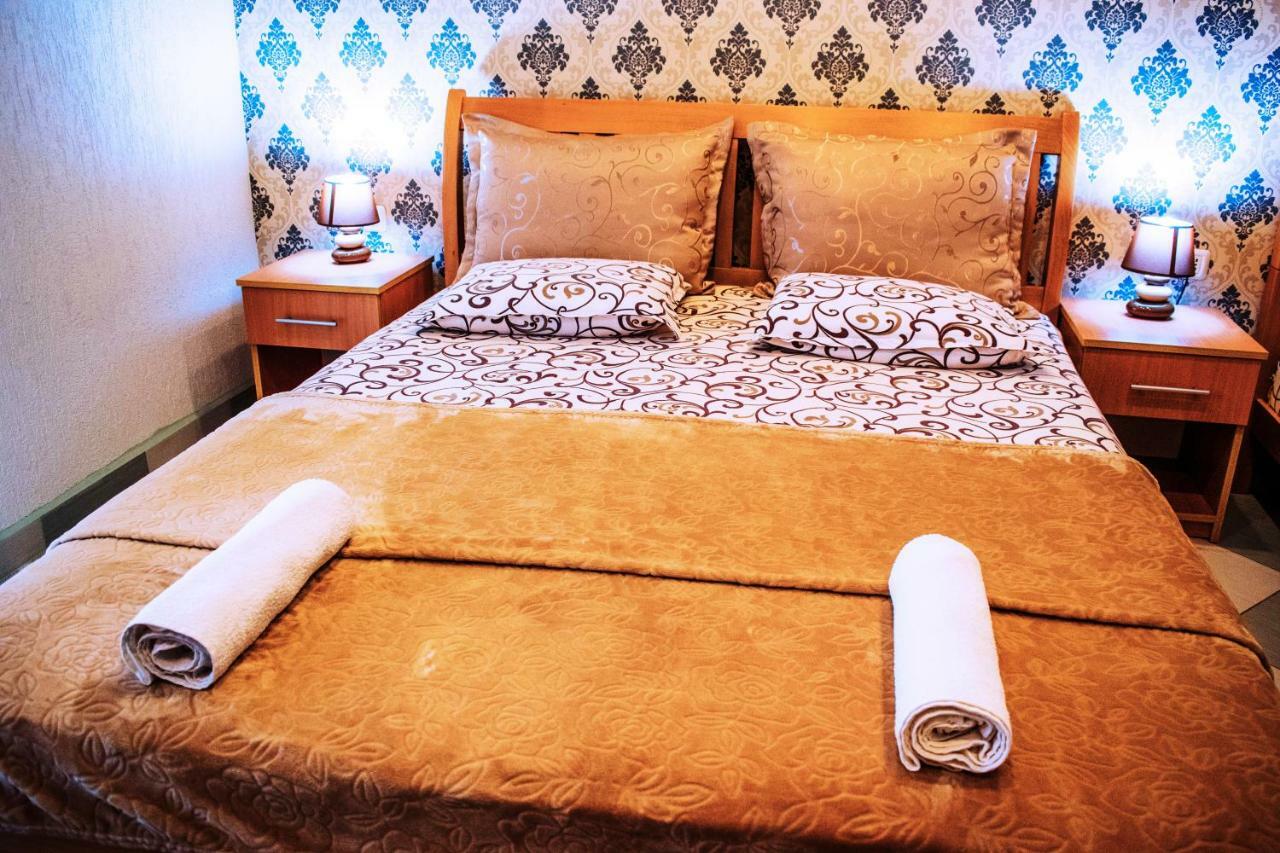 Hotel Ajana Улцин Екстериор снимка